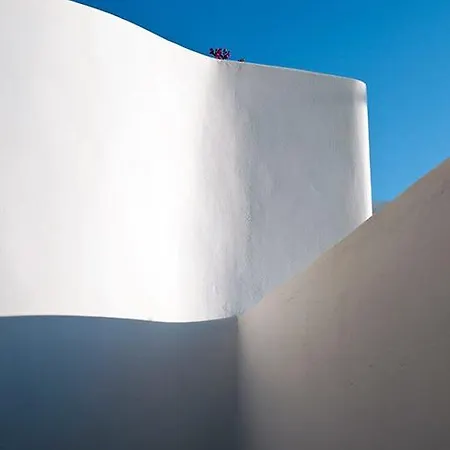 Stefani Suites Apart Otel Fira (Santorini)