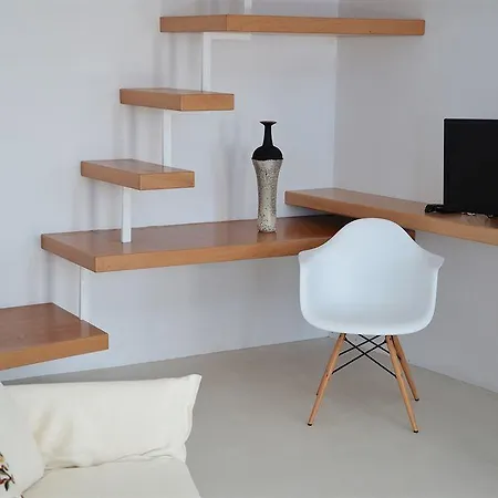 Stefani Suites Fira (Santorini)
