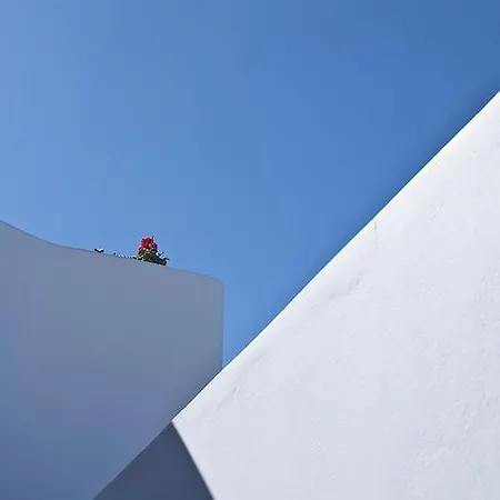 Stefani Suites 2* Fira (Santorini)