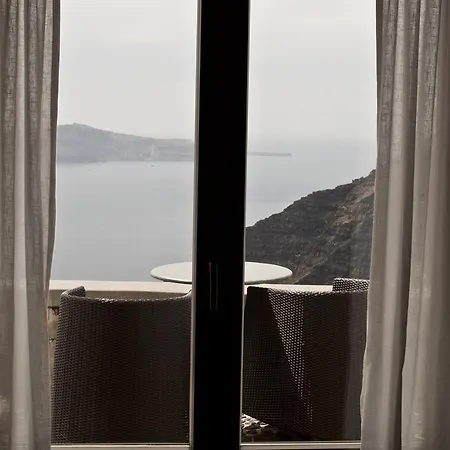 Stefani Suites Fira (Santorini)