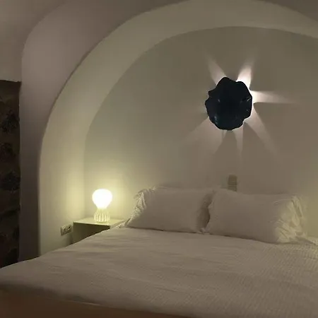 Stefani Suites Fira (Santorini)