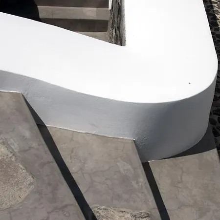 Stefani Suites Fira (Santorini)